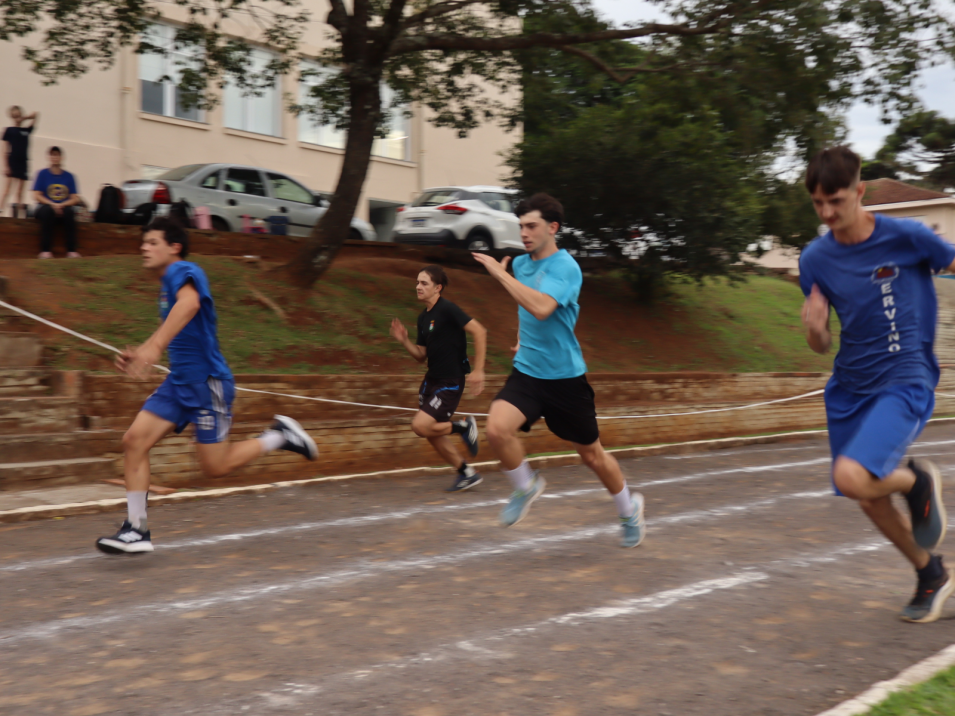 Instituto Ivoti sedia Olimpíadas de Atletismo de Estância Velha