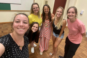 Estudantes iniciam práticas pedagógicas em instituições públicas e privadas da região