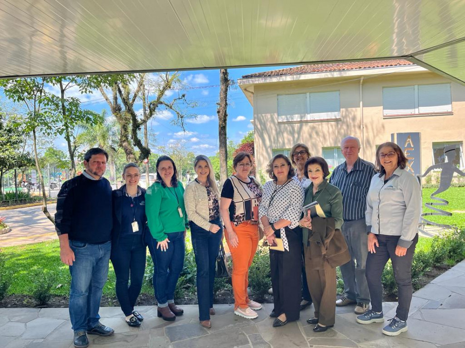 Instituto Ivoti recebe comissão do Conselho Estadual de Educação
