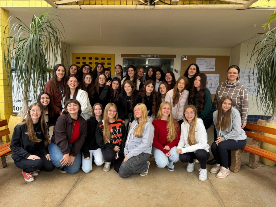 Estudantes da Formação Docente conhecem escolas de Educação Infantil de Ivoti
