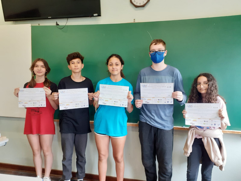 Estudante do Ensino Fundamental do Instituto Ivoti recebe medalha de prata da OBA