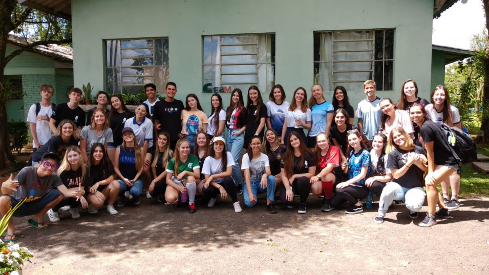Turma do Curso Normal realiza passeio de estudos ao Centro de Educação Ambiental de Ivoti