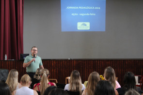 Jornada Pedagógica do Instituto Ivoti reúne educadores para formação e planejamento