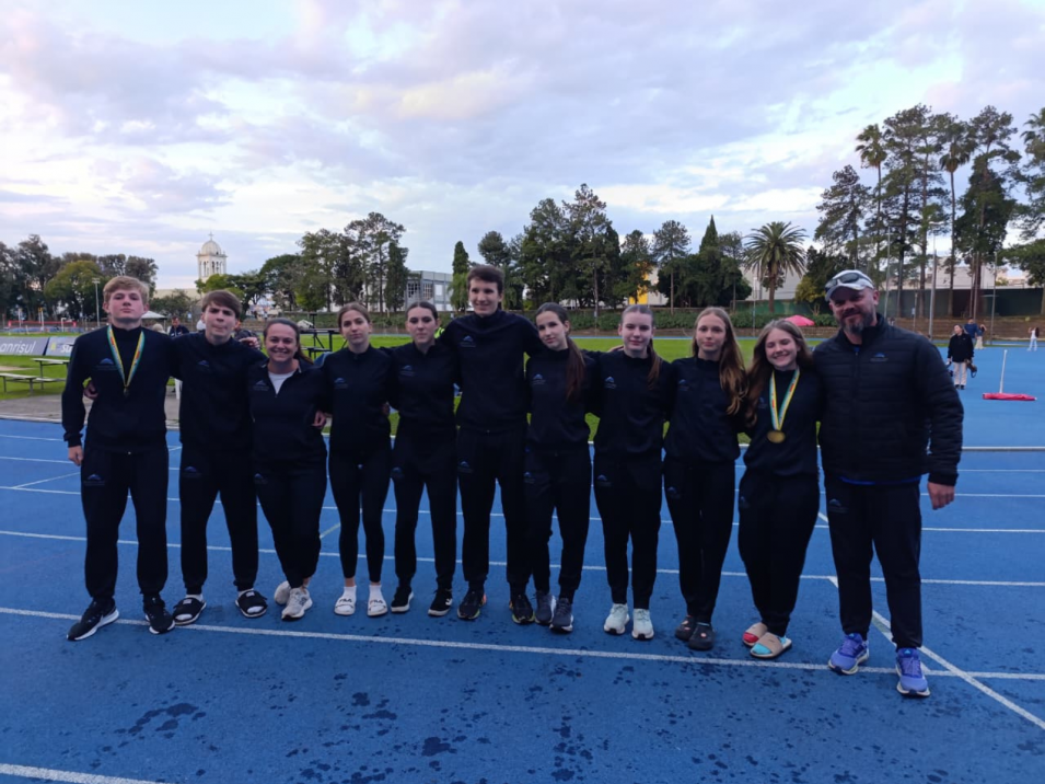 Equipe Municipal de Atletismo de Ivoti/Instituto Ivoti é campeã do Estadual de Provas Combinadas