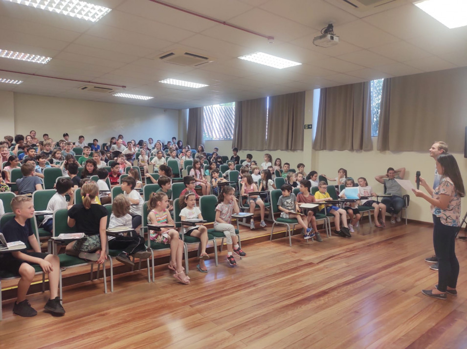 Estudantes do Instituto Ivoti recebem medalhas da Olimpíada Brasileira de Astronomia e Astronáutica