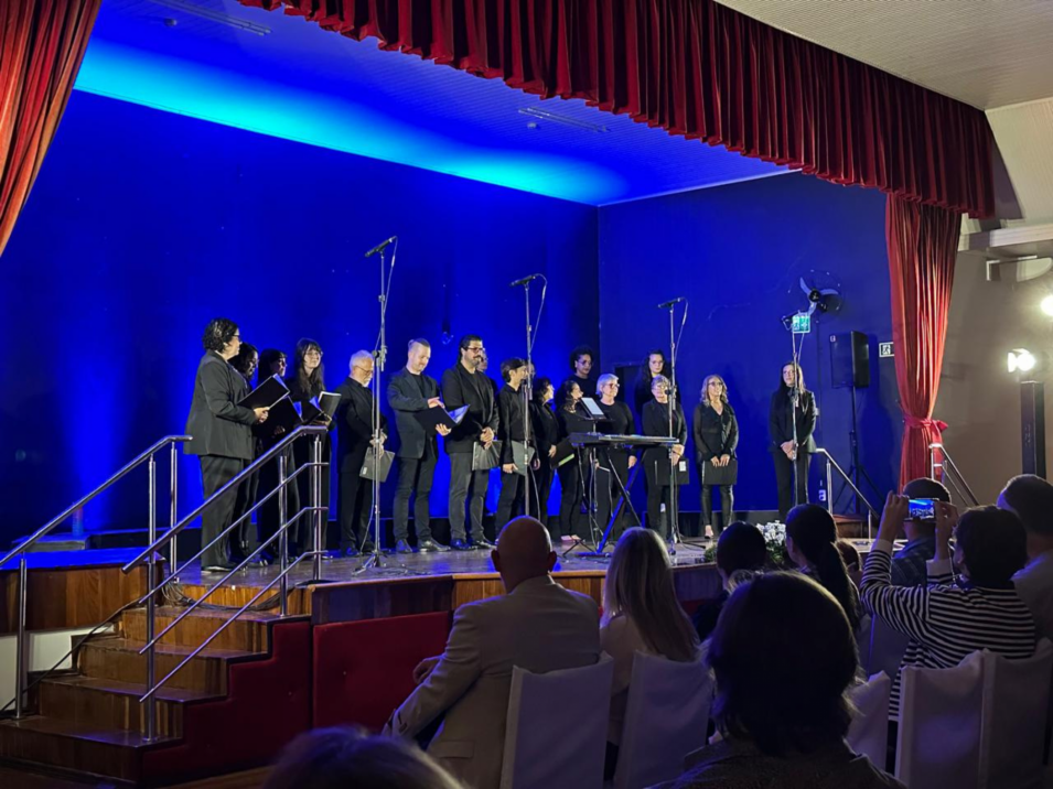 Coro Adulto do Instituto Ivoti participa de Festival de Coros em Estância Velha