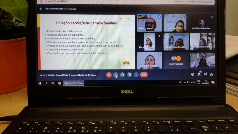 Equipe Diretiva do Instituto Ivoti participa de Encontro de Equipes Pedagógicas da Rede Sinodal