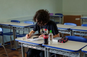 Estudante do Instituto Ivoti realiza prova de seleção para a Formação Profissional Dual
