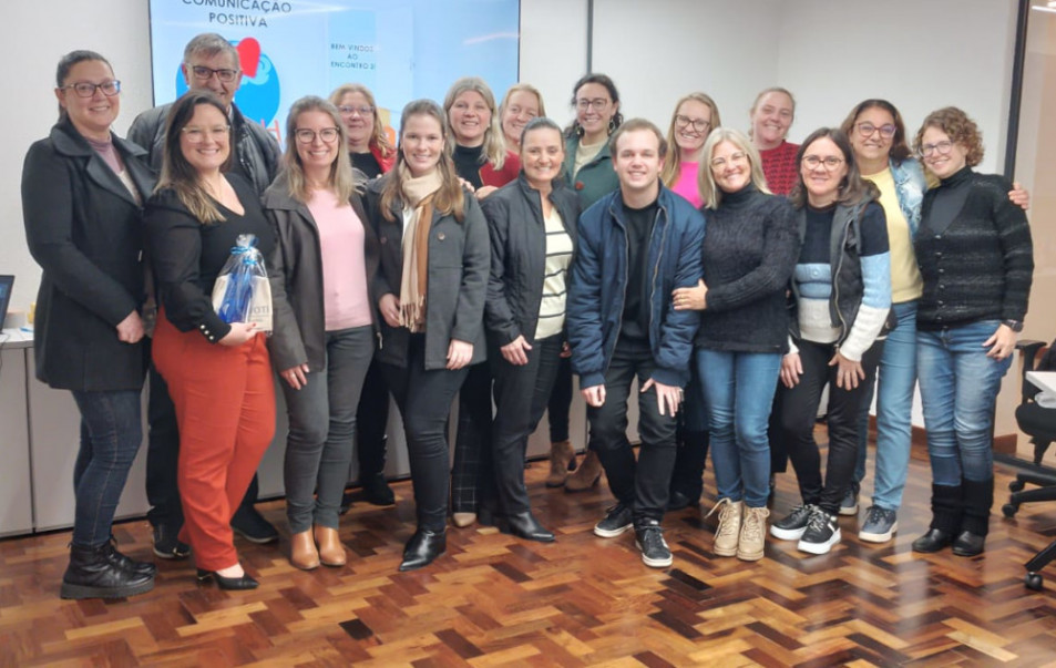 Equipe Administrativa do Instituto Ivoti conclui treinamento de equipes