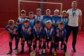 Equipe masculina de futsal fica em 2º lugar no Torneio Meridional de Futsal Pré-Mirim