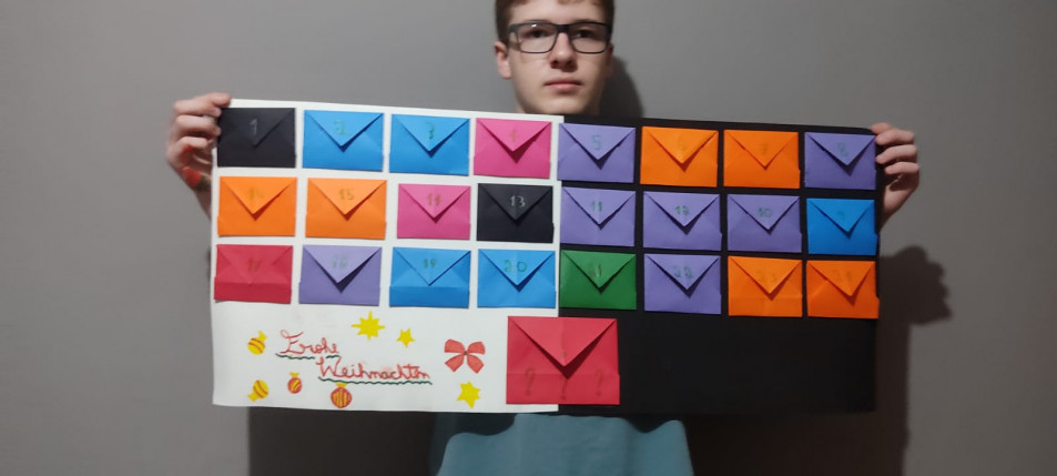 Estudantes do NAI criam Calendários de Advento no Instituto Ivoti