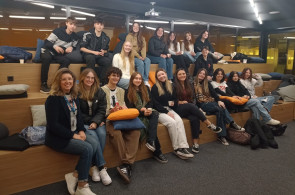 Alunos do Curso Técnico em Design Gráfico realizam visita à Empresa Cadastra