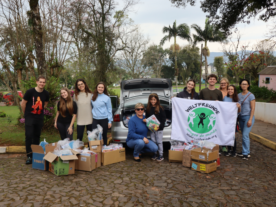 Kits escolares arrecadados na Grande Gincana são destinados a instituições sociais