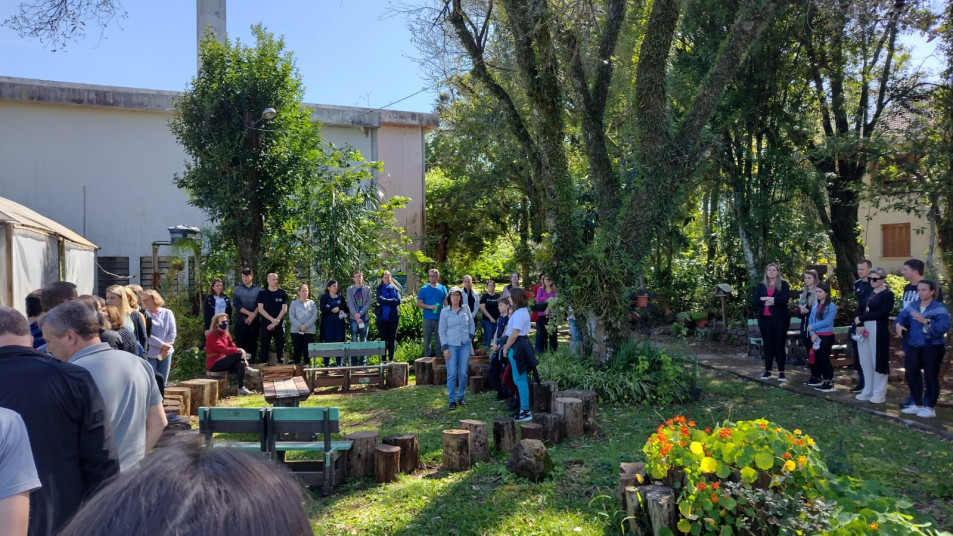 Instituto Ivoti realiza Formação Continuada para professores e monitores da Educação Básica