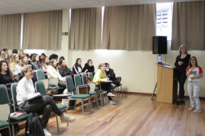 Estudantes do Curso Normal compartilham vivências em seminário avaliativo