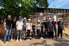 Estudantes exploram na prática os fundamentos da construção civil