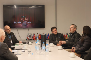 Instituto Ivoti recebe Sicredi Pioneira e avança em parcerias estratégicas para o projeto do novo Teatro