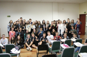 Estudantes recebem medalhas da Olimpíada Nacional de Eficiência Energética