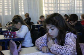 Prova da Olimpíada Brasileira de Astronomia e Astronáutica é realizada por alunos do Instituto Ivoti