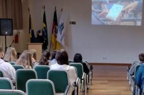 Instituto Ivoti recebe turma da Escola Municipal 25 de Julho