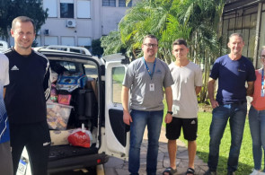 Instituto Ivoti realiza entrega de doação de material escolar e brinquedos para a Abefi
