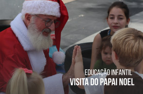 Chegada do Papai Noel encanta crianças da Educação Infantil