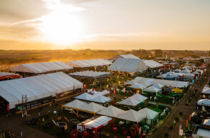 Coordenadora do Curso Técnico em Agropecuária,  Explora as Novidades na Expodireto