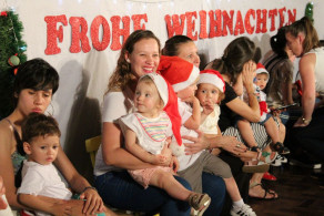 Caminhada das lanternas no Encerramento Festivo da Educação Infantil