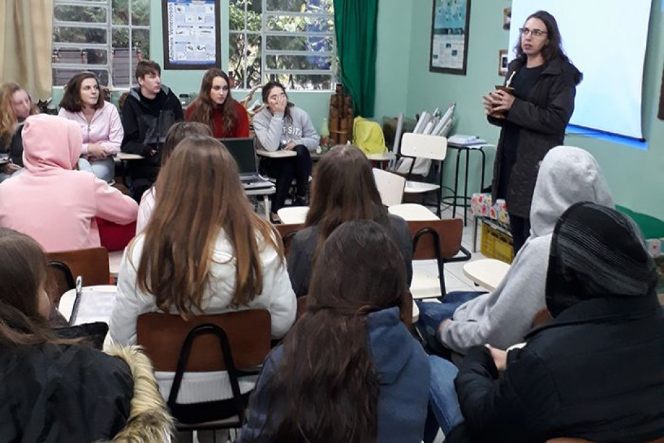 Visita ao Ceami para falar sobre consciência de consumo