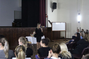 Ciclo Diálogos fala sobre Sexualidade e saúde integral na adolescência