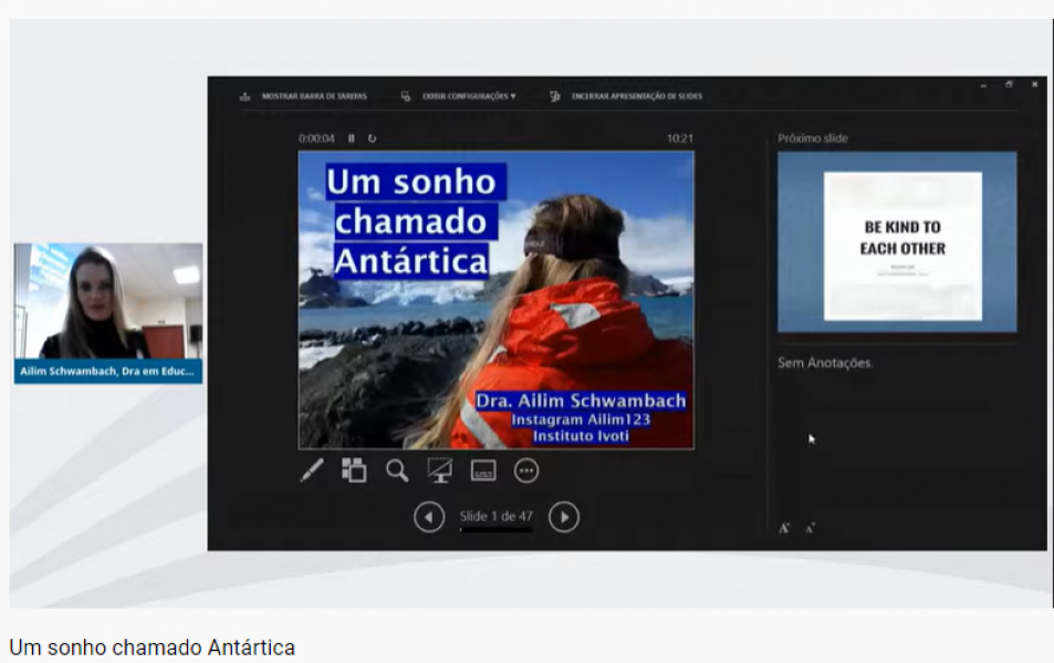 Alunos assistem palestra sobre viagem da professora Ailim à Antártica