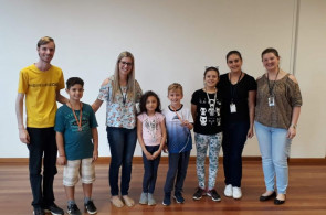 Estudantes recebem medalhas da Olimpíada de Astronomia e Astronáutica