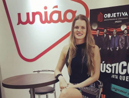 Professora AIlim é colunista da rádio União FM