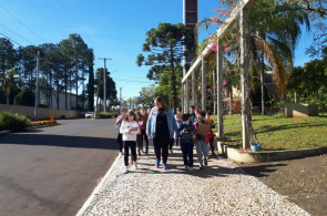 Turma do 3º ano expõem suas maquetes de diferentes bairros