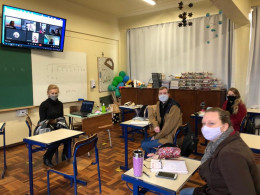 Turmas de Pós-Graduação realizam retorno presencial ao Instituto Ivoti