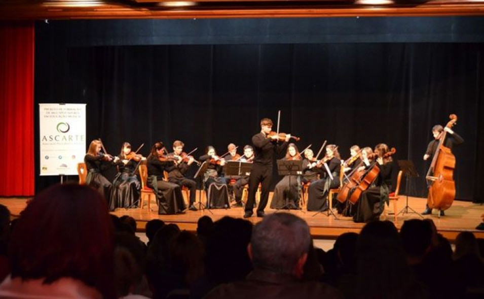 Camerata realiza concerto em Entre Rios