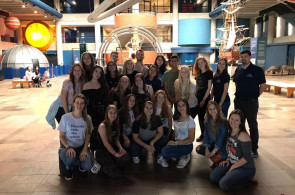 Turma do Curso Normal visita o Museu de Ciências e Tecnologia da PUCRS