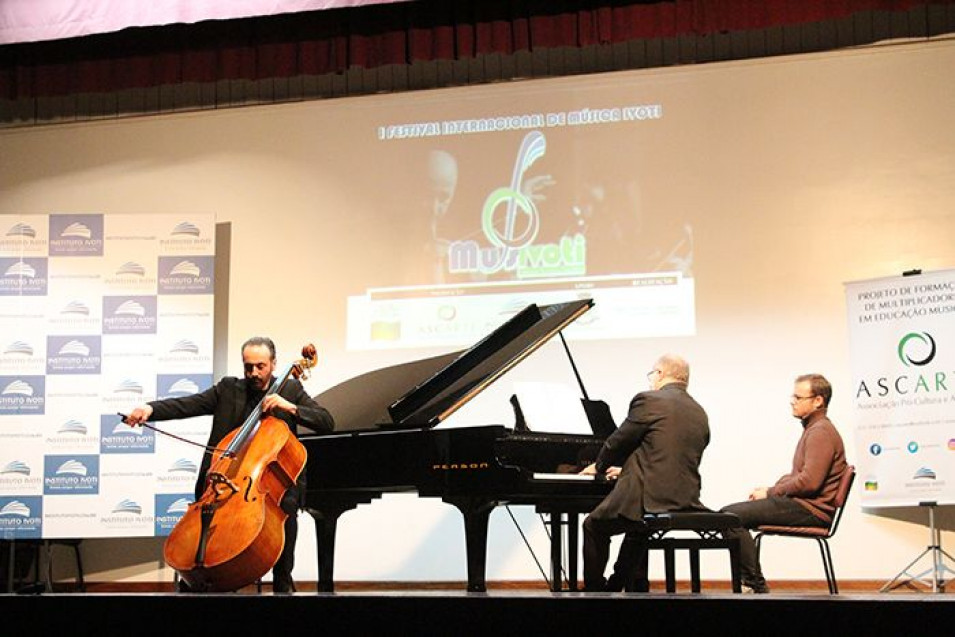 Música em Alta Voltagem se apresenta no MusIvoti
