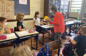 Turma do 2º ano do Currículo Bilíngue recebe visita da Alemanha
