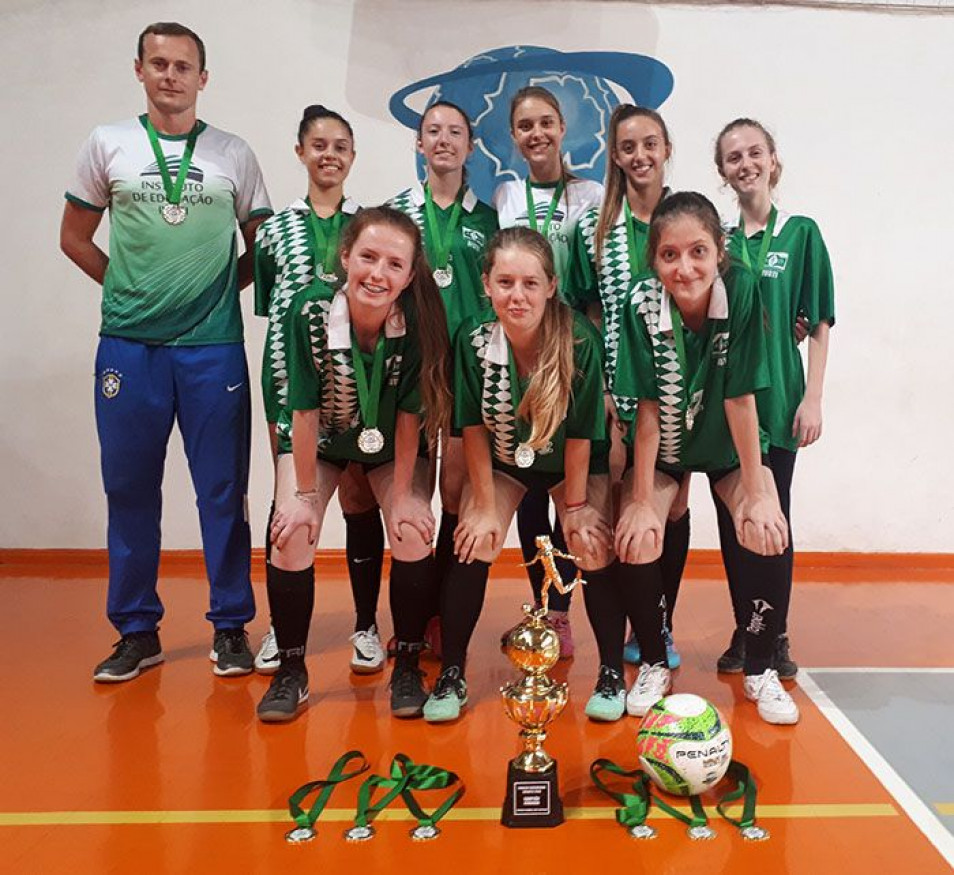 Equipe de Futsal Feminina é Bicampeã do torneio Meridional