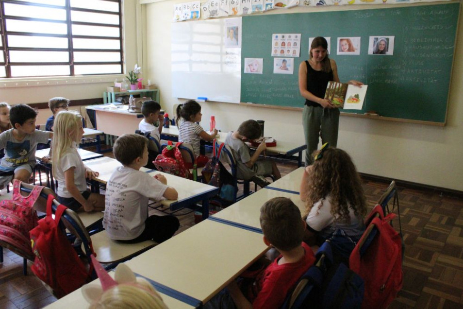 Da Universität zu Köln para o Instituto Ivoti