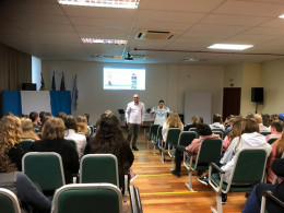 Turmas do 3º ano tem momento de conversa sobre Carreira