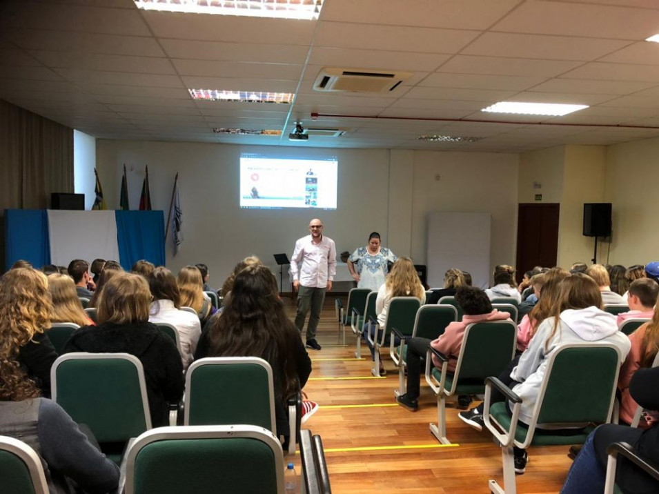 Turmas do 3º ano tem momento de conversa sobre Carreira