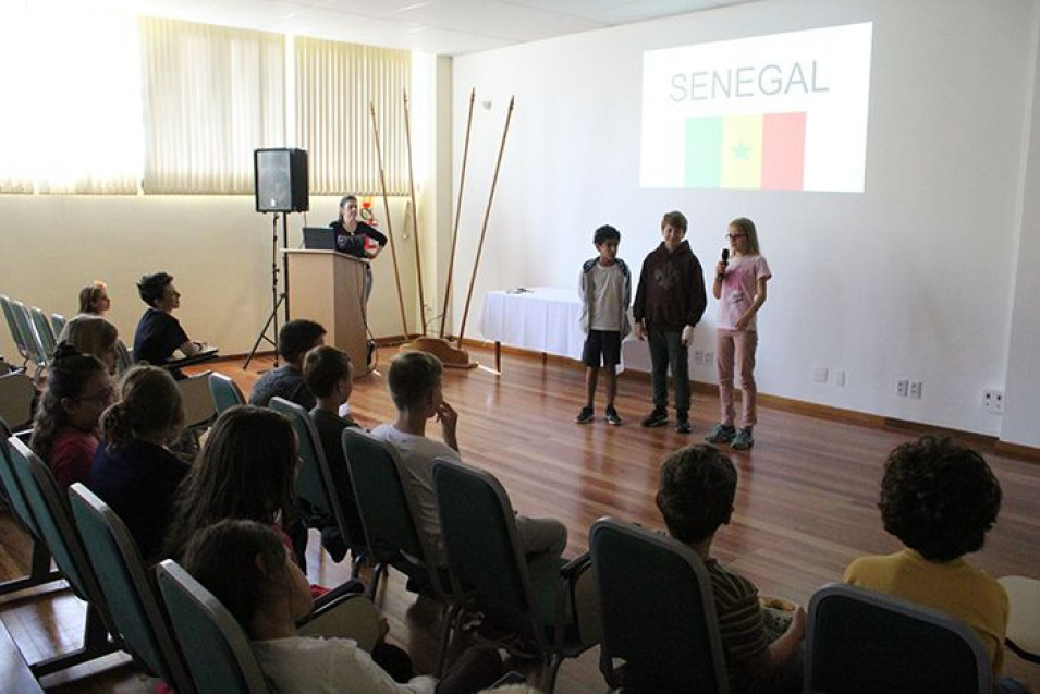 Turma apresenta pesquisa sobre povos africanos
