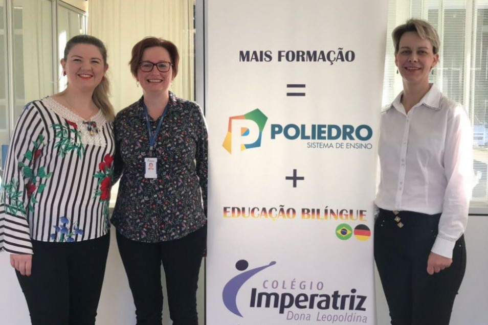 Professoras conhecem Colégio Imperatriz Dona Leopoldina