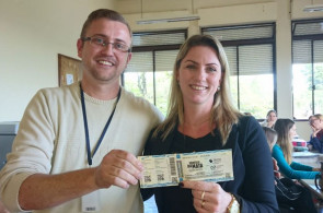 APFAEE realiza sorteio de ingresso para atividades culturais