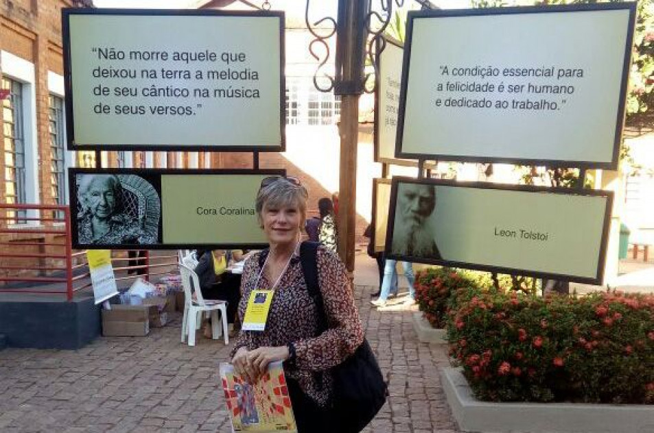 Docente participa de Congresso internacional de Literatura