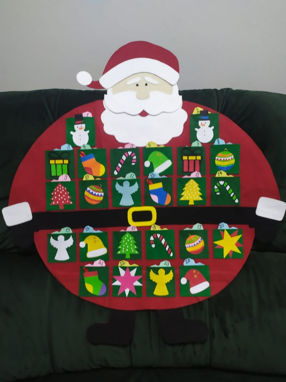 Estudantes do NAI criam Adventskalender e aguardam ansiosos pelo Natal