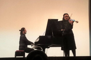 Pianistas e violinistas marcam a noite do Instituto Ivoti