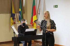 Estudantes do Coral do Instituto Ivoti realizam Sarau de performance